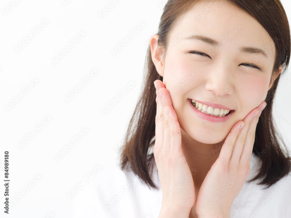 スキンケア・若い女性 スキンケア・若い女性