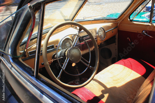 Retro  car interior (fragment) © zwiebackesser