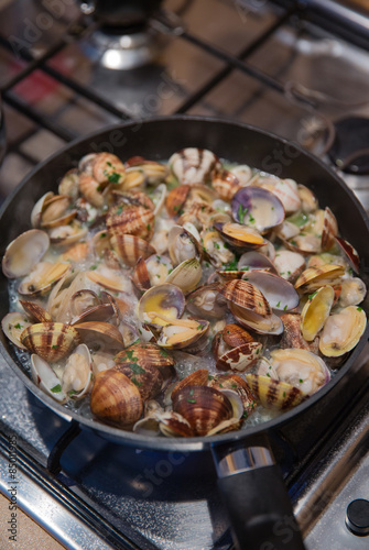 Clams in the pan