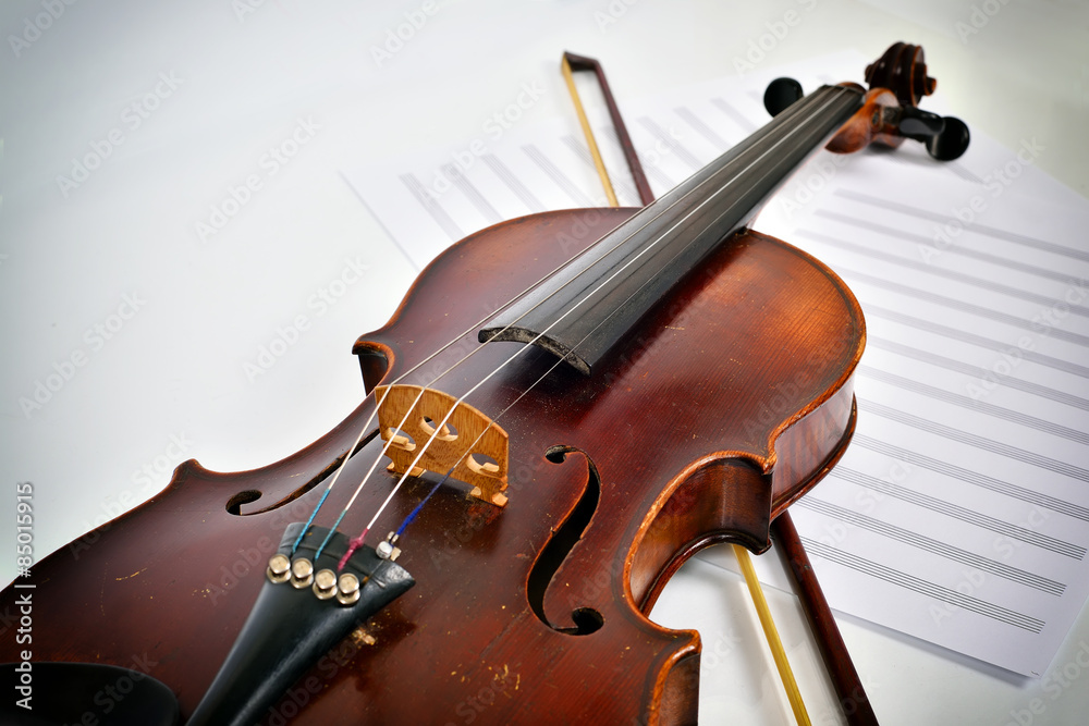 Fototapeta premium Classic old violin