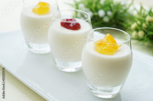 Yogurt Mousse
