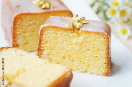 Weekend Citron Cake