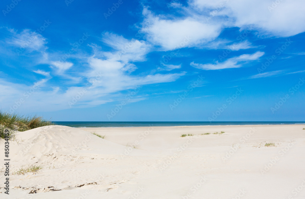 Weiter Blick auf den Strand