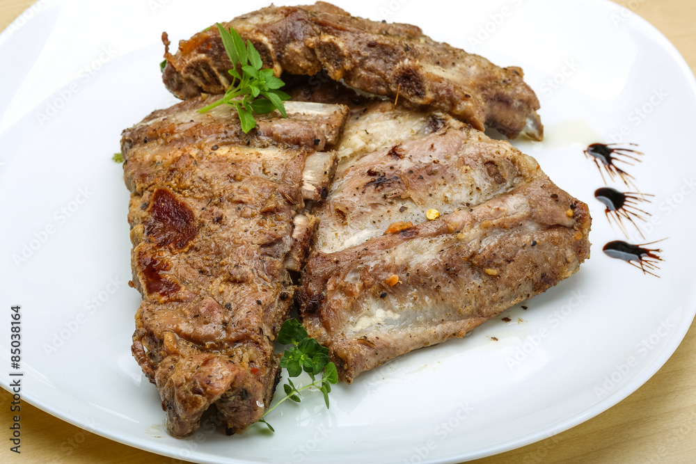 Roasted pork ribs