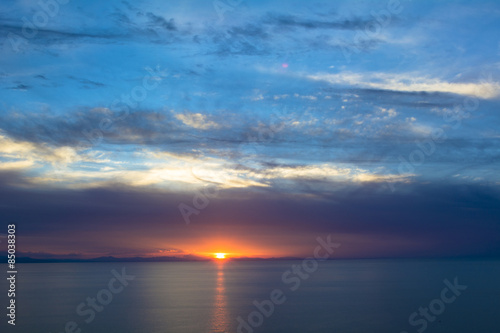 チチカカ湖の夕日 © top10top