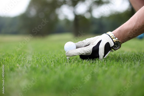 Hand und Golfball