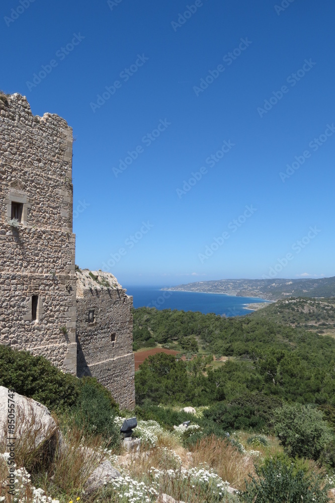 Grèce - Rhodes - Kritinia - Mur du Chateau et vue sur la côte
