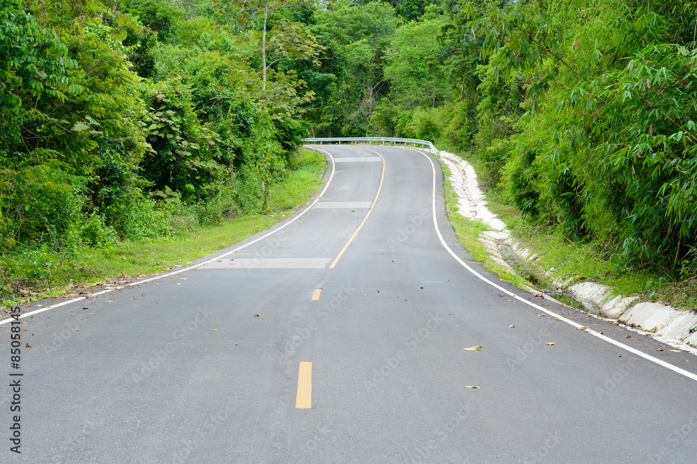 Asphalt roads
