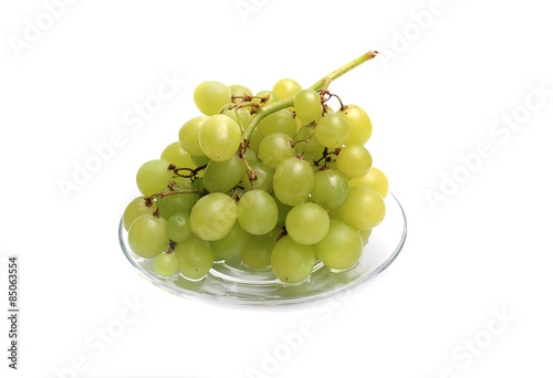 Fotografie bunch of grapes on white background
