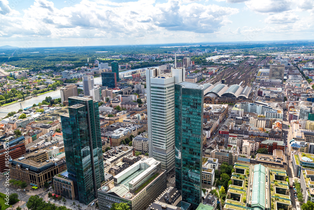Naklejka premium Financial district in Frankfurt