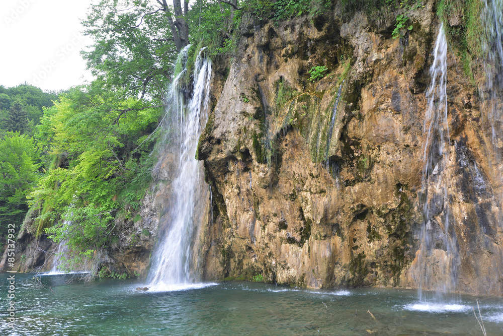 Naklejka premium piękne wodospady