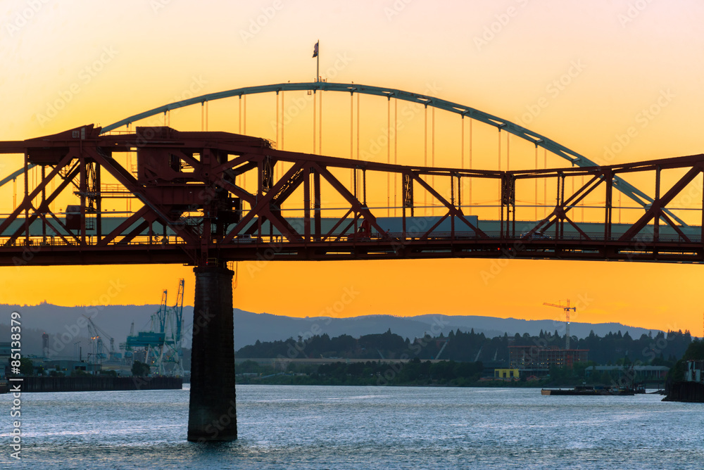 Fototapeta premium Broadway Bridge Sunset