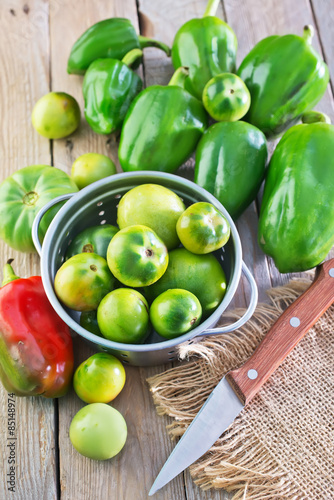 green tomato and pepper