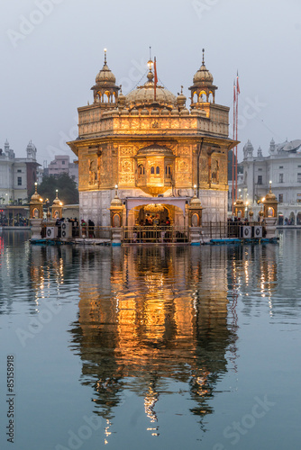 Wallpaper Mural The Golden Temple at dusk. Torontodigital.ca