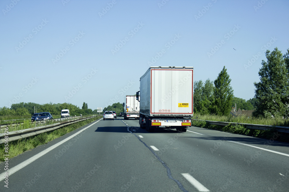 Camions autoroute