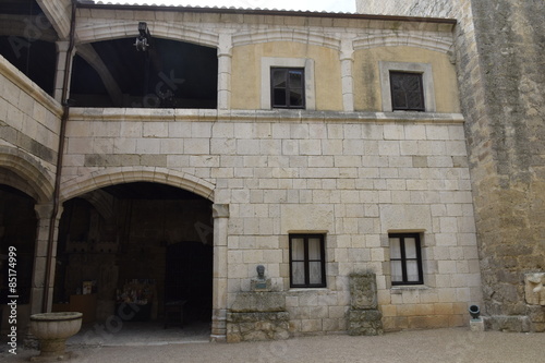 Fototapeta Naklejka Na Ścianę i Meble -  Castillo de Ampudia. Patio de armas