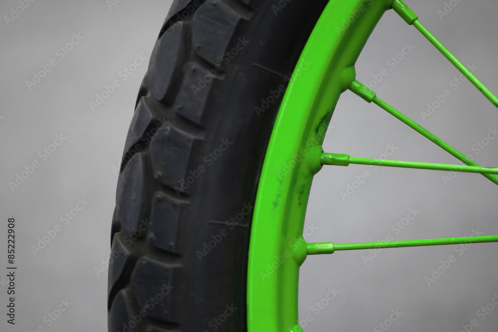 Motorcycle tire