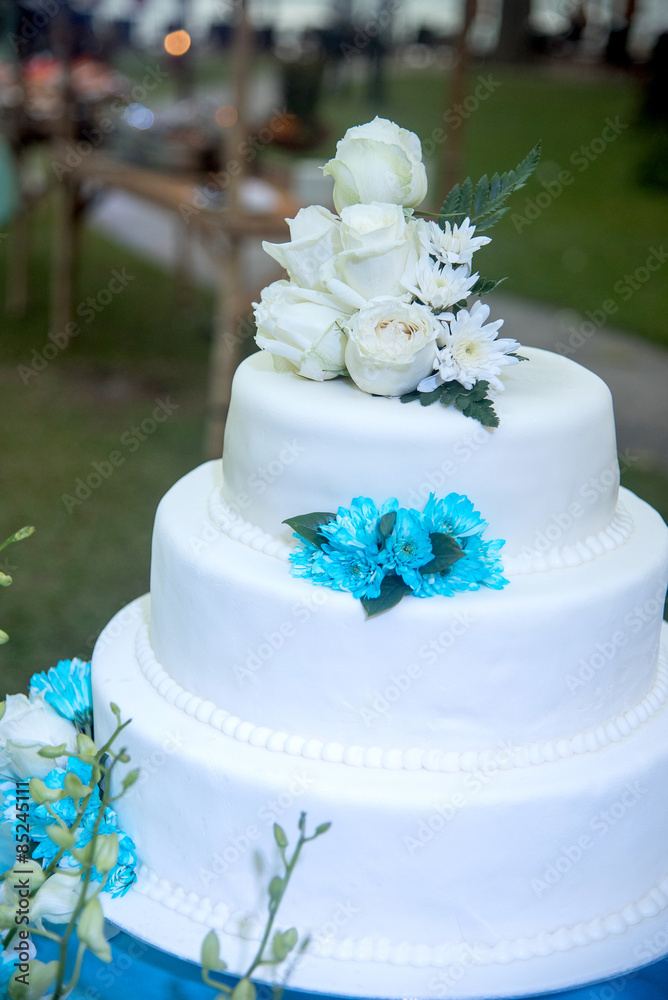 wedding cake