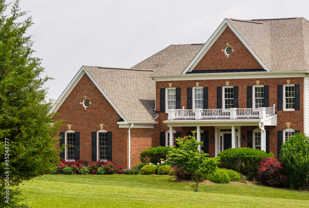 Front of large single US family home