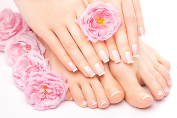 Handdoek met foto Pedicure Ontspannende pedicure met roze roos  © Dmytro Titov