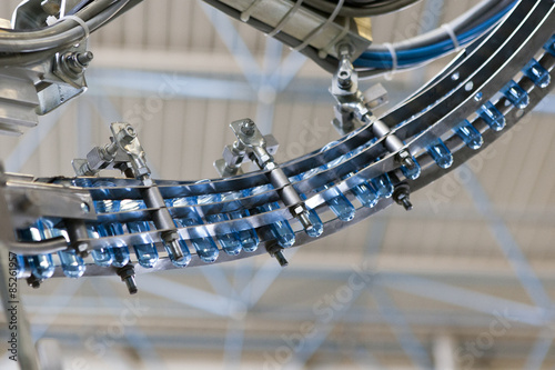 Water bottling machine