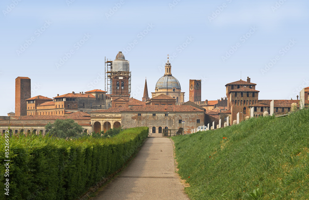 Skyline von Mantua / Lombardei / Italien