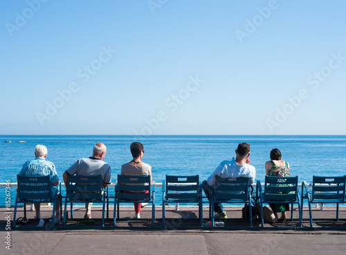 people relaxing and looking at the Mediterranean sea on the French Riviera © Gabriel Cassan