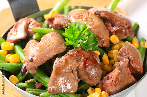 Chicken livers with green beans and corn