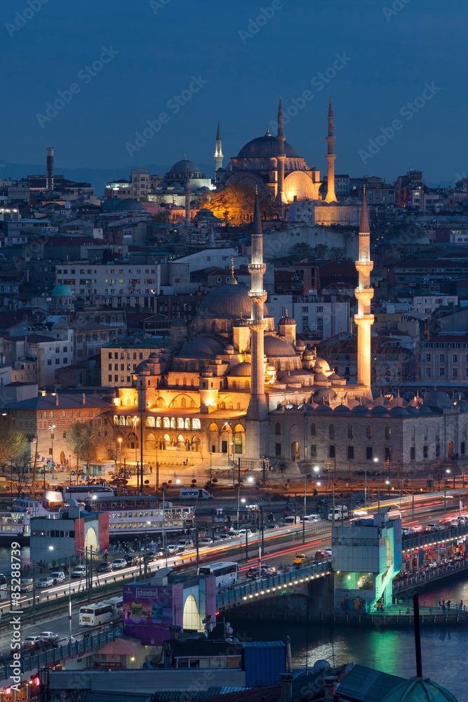 Obraz premium Eminonu from Galata Tower