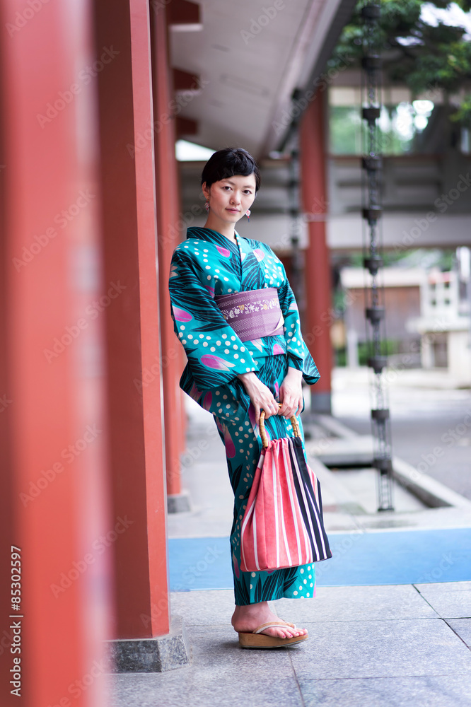 Fototapeta premium 浴衣の女性