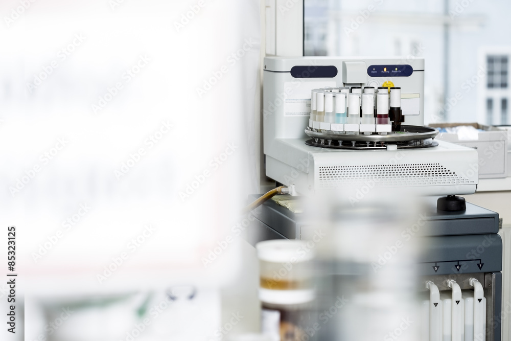 Medical samples in tissue stainer Medical samples in tissue stainer