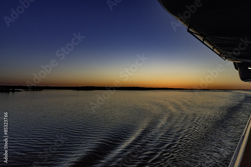 Sonnenaufgang auf See