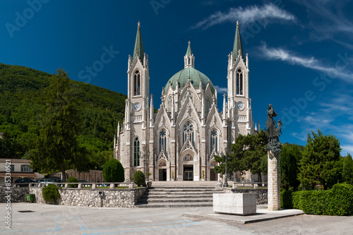 Castelpetroso, vista panoramica del santuario