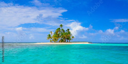 Fototapeta Naklejka Na Ścianę i Meble -  Paradise Tropical Island