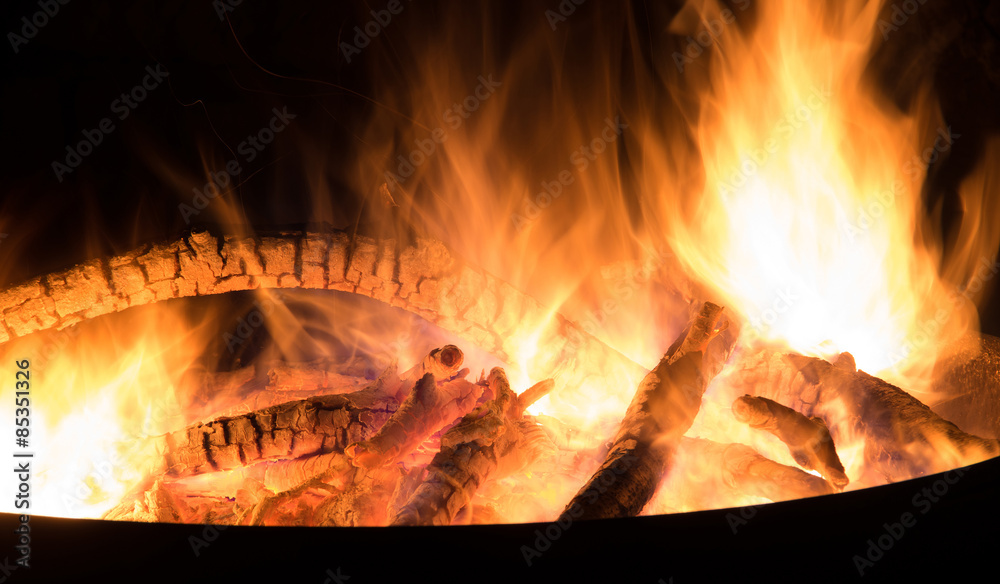 Lagerfeuer, Flammen Faszination Feuerschale, Fire Bowl, Glut, Feuerholz