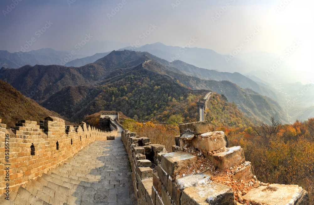China Great Wall Down Distant