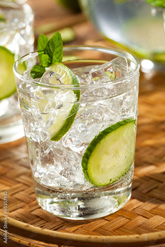 Fototapeta premium Refreshing Ice Water with Lime