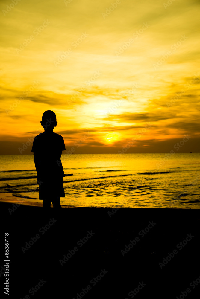 Fototapeta premium lonely boy Silhouette