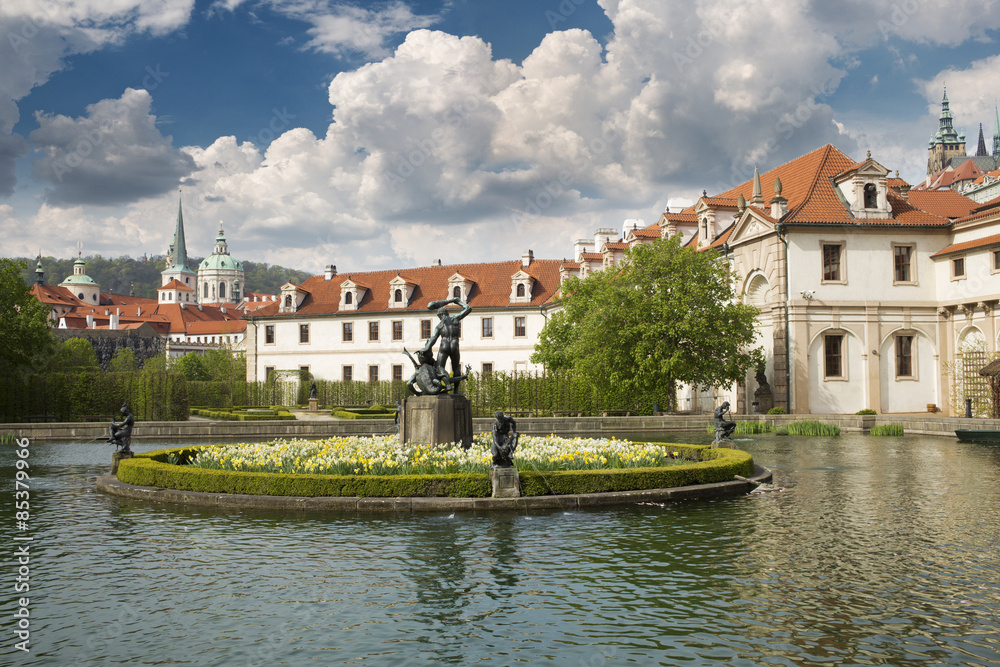 Obraz premium walleinstein palace at central Prague famous turistic place