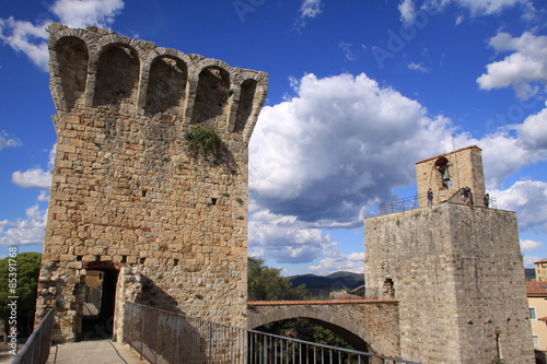 Tableau sur toile Massa Marittima, torri