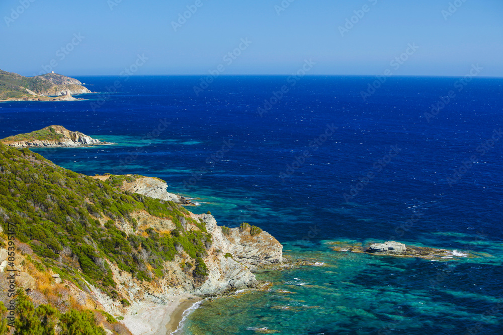 Scogliera sul mare - Sardegna