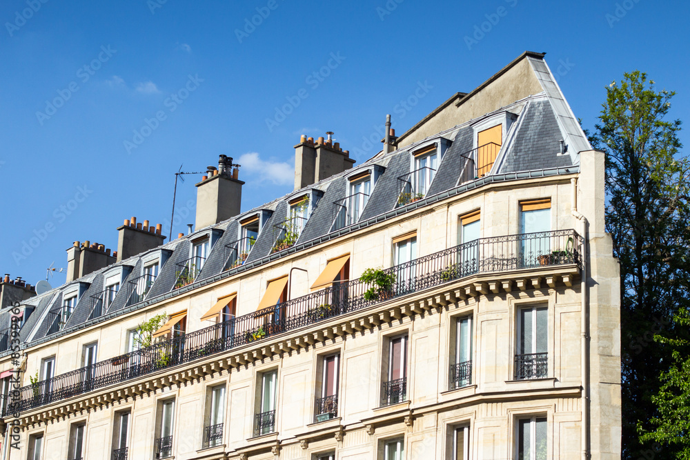Traditional Paris architecture