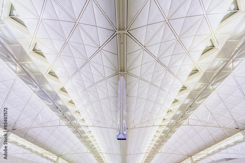 Obraz premium Modern architecture of ceiling in Hong Kong airport.