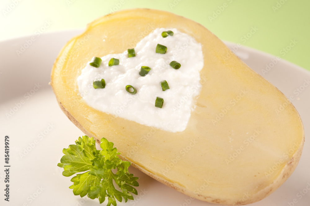 potato with cottage cheese