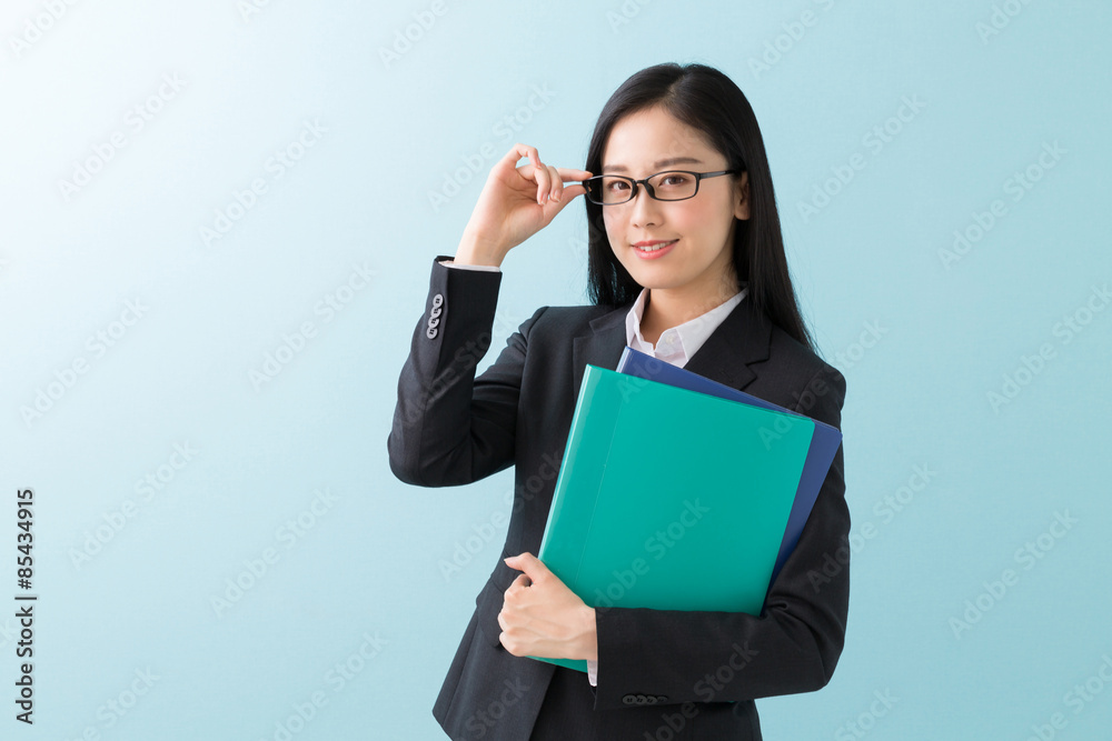 ファイルを持つ女性 ビジネス ファイルを持つ女性 ビジネス