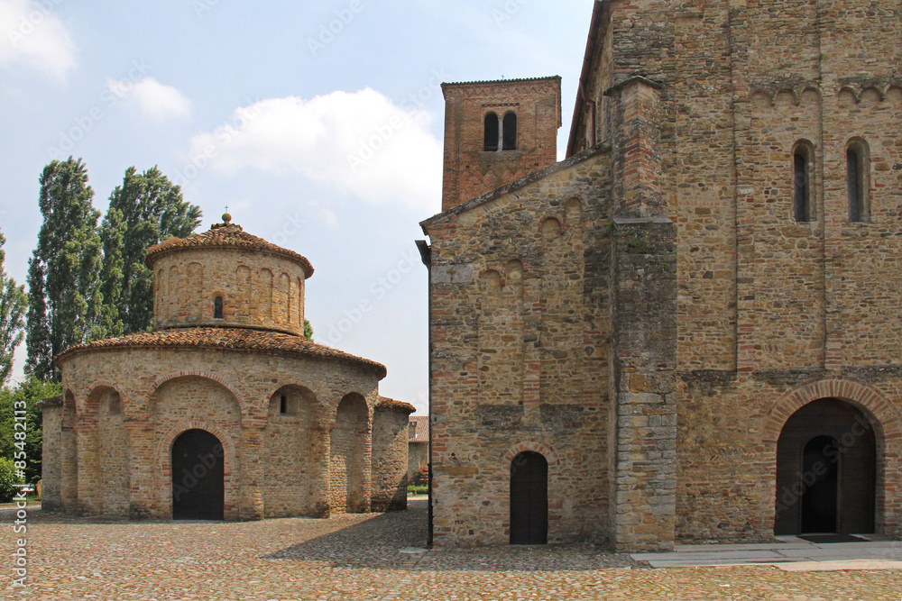 chiesa e battistero di S. Giovanni; Vigolo Marchese