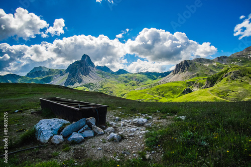 Panorama di montagna sulle Alpi del Piemonte in estate photo