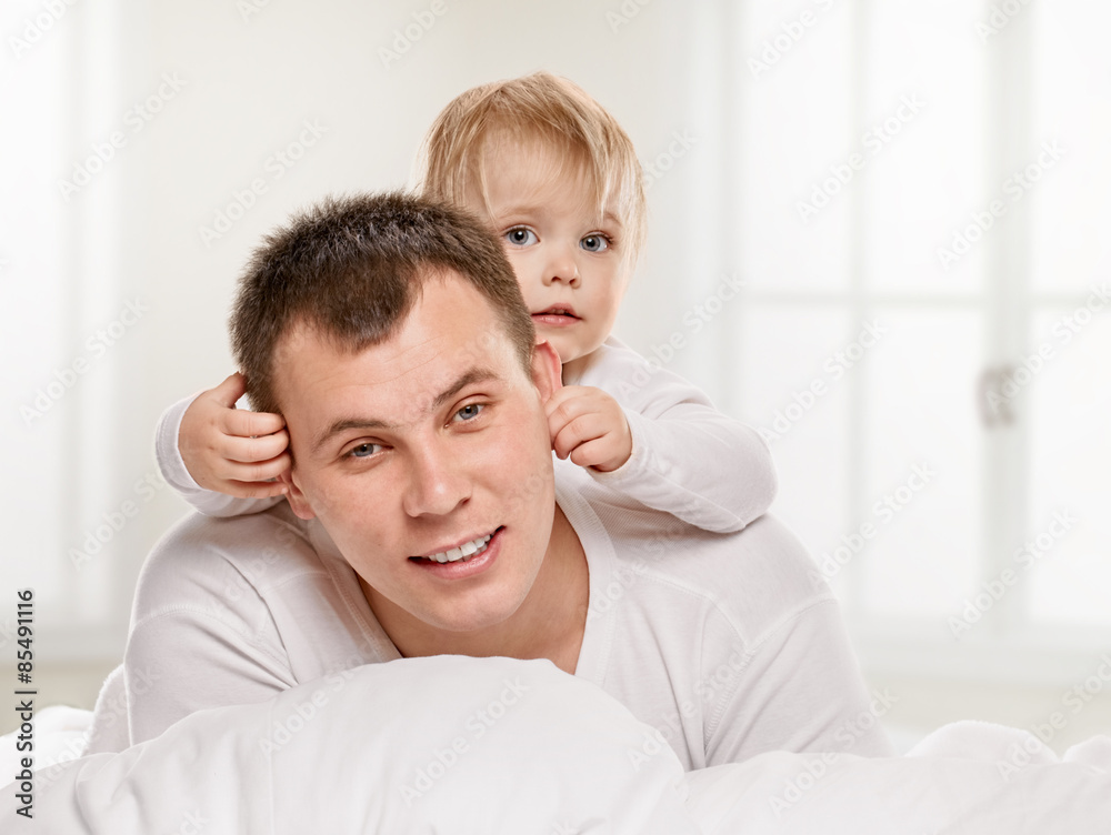 baby with her daddy baby with her daddy