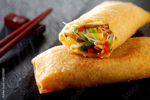 Crispy spring roll with vegetables and sprouts