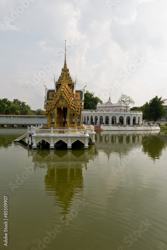 Grand Palace at Ayutthaya © aleksong